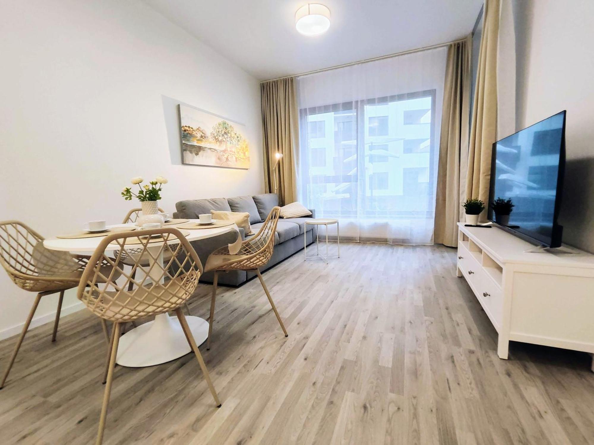 Апартаменты Wings - Brand New - Presidential Garden - Free Parking Братислава Экстерьер фото